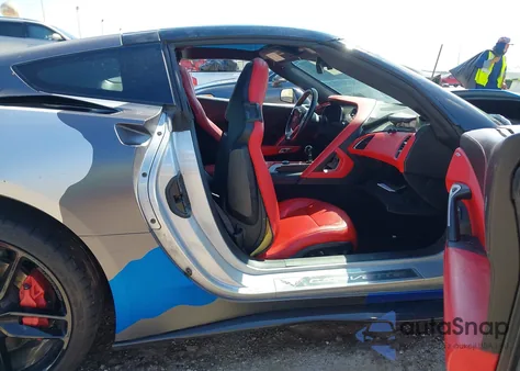 2014 Chevrolet Corvette Stingray Z51 из США, поврежденный, VIN 1G1YL2D78E5000263